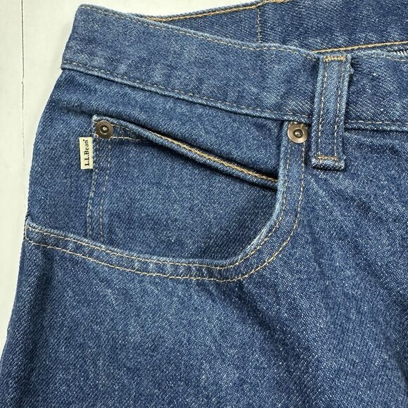 LL Bean Men’s Relaxed Fit Jeans Medium Wash 100% Cotton Classic Straight 40X32 - Picture 4 of 16